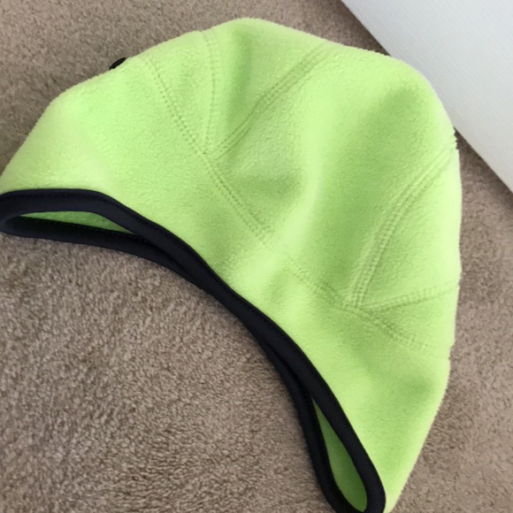 Calvin Klein Performance fleece hat - Picture 2 of 3